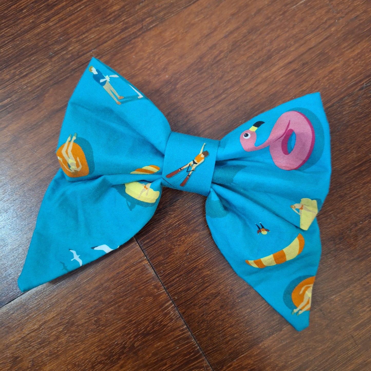 The Tropical Splash Statement Bow