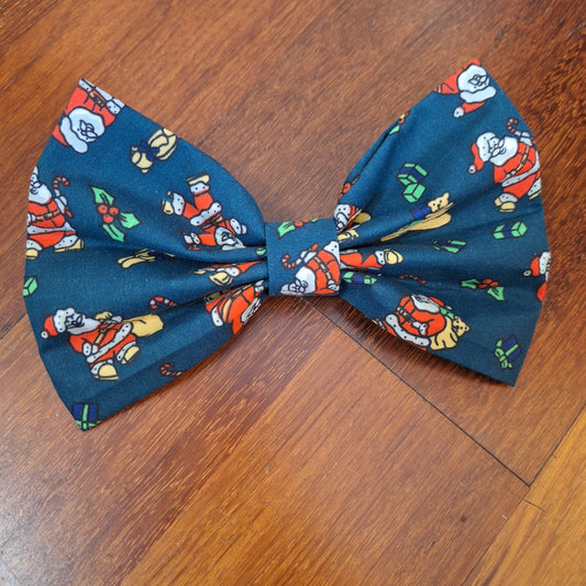 The Santa's Stunt Double Bow
