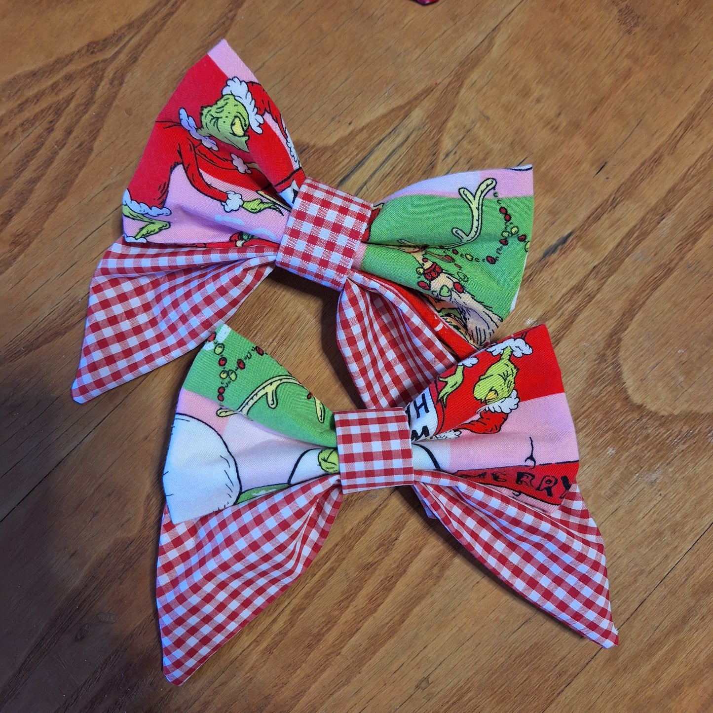 The Present-Snatcher Statement Bow