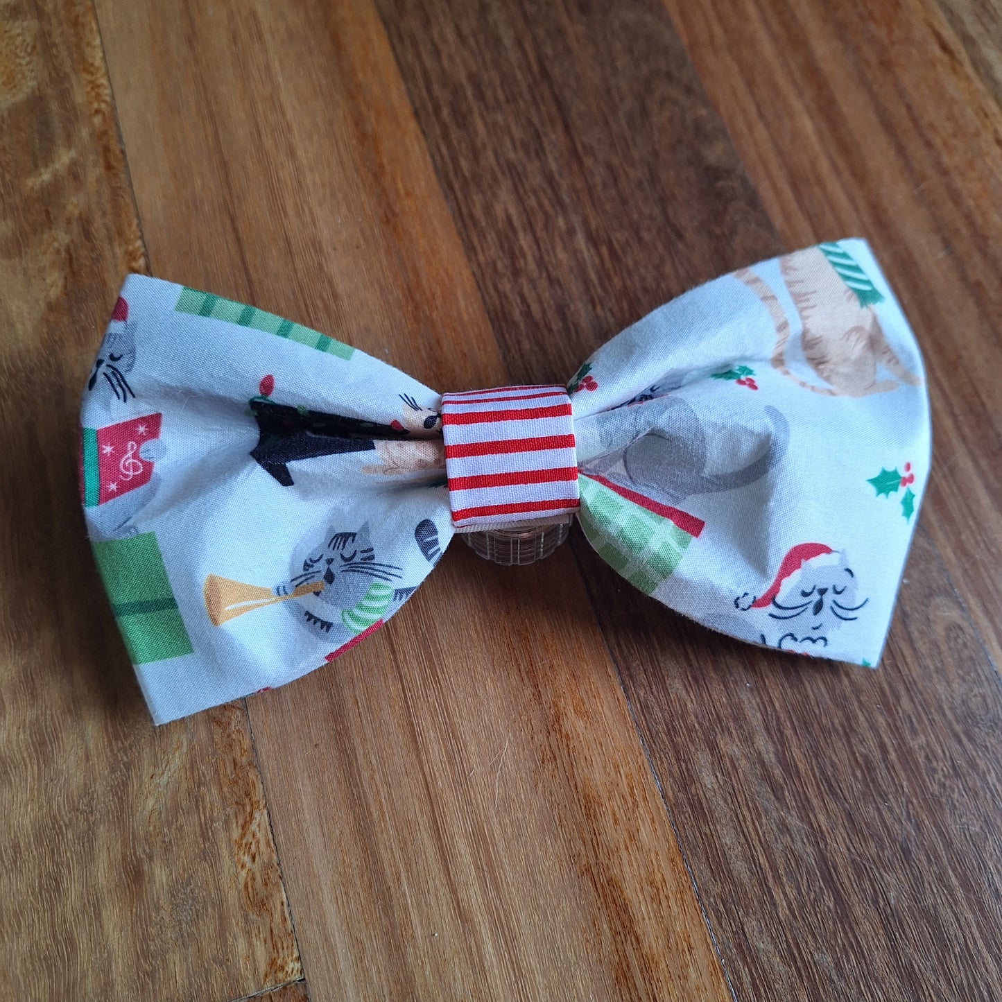 The Purr-fect Harmony Statement Bow