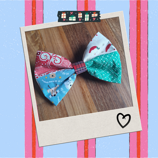 Santa's Little Helper Bow