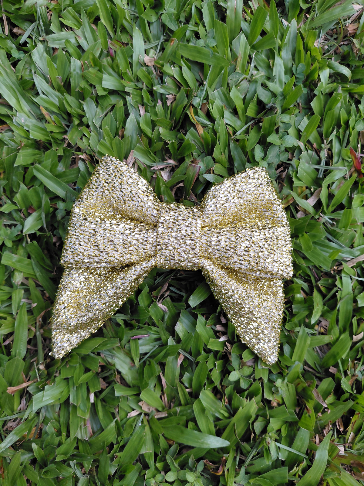The Holiday Glow Bow